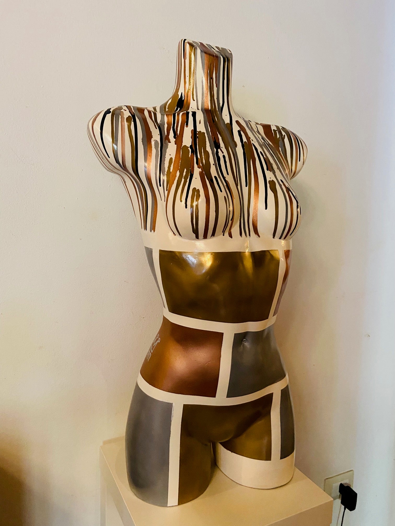 MISS GOLD MONDRIAN (2025) - MAM POP ART STORE