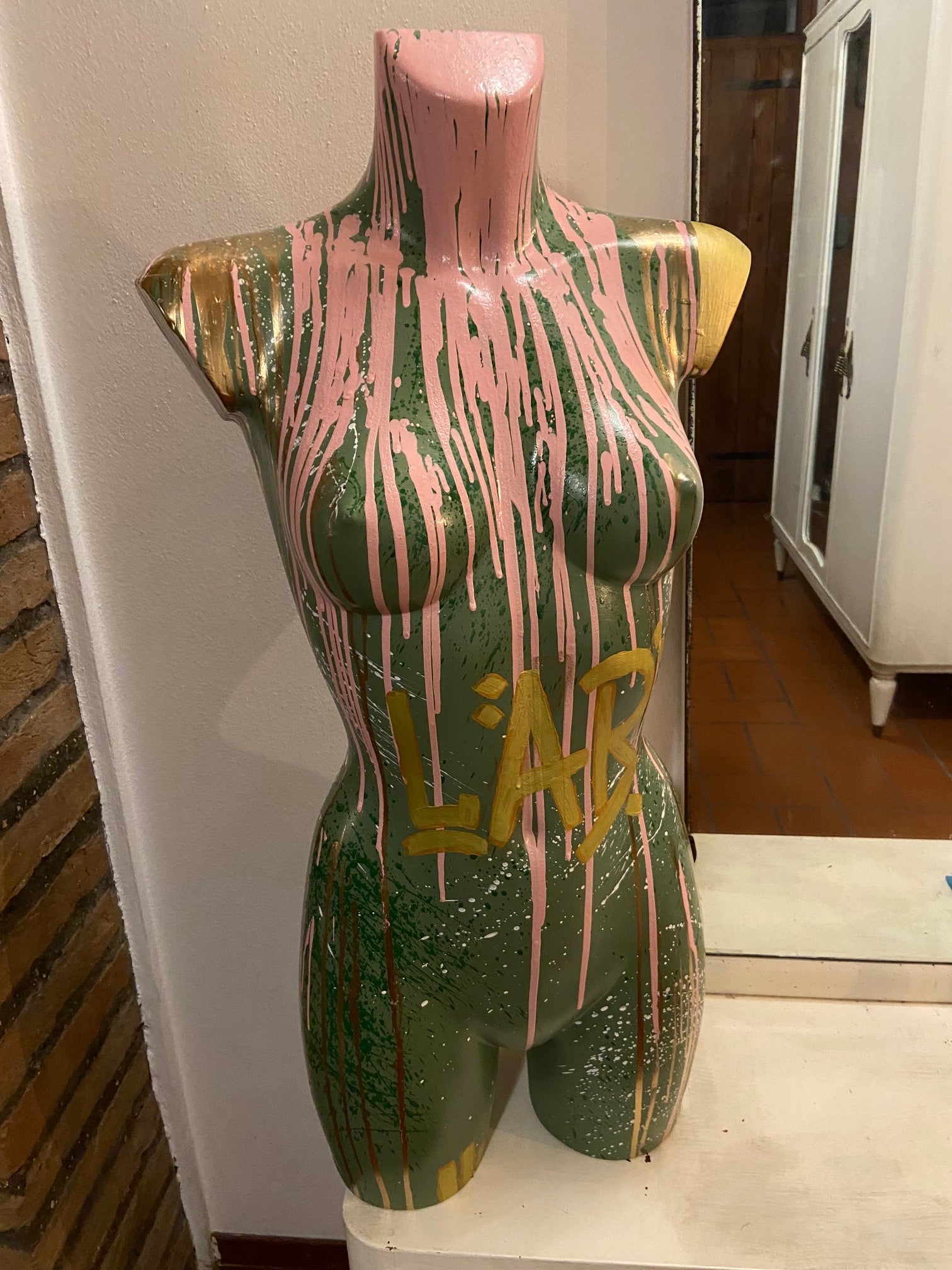 MISS LAB (2025) MAM POP ART STORE