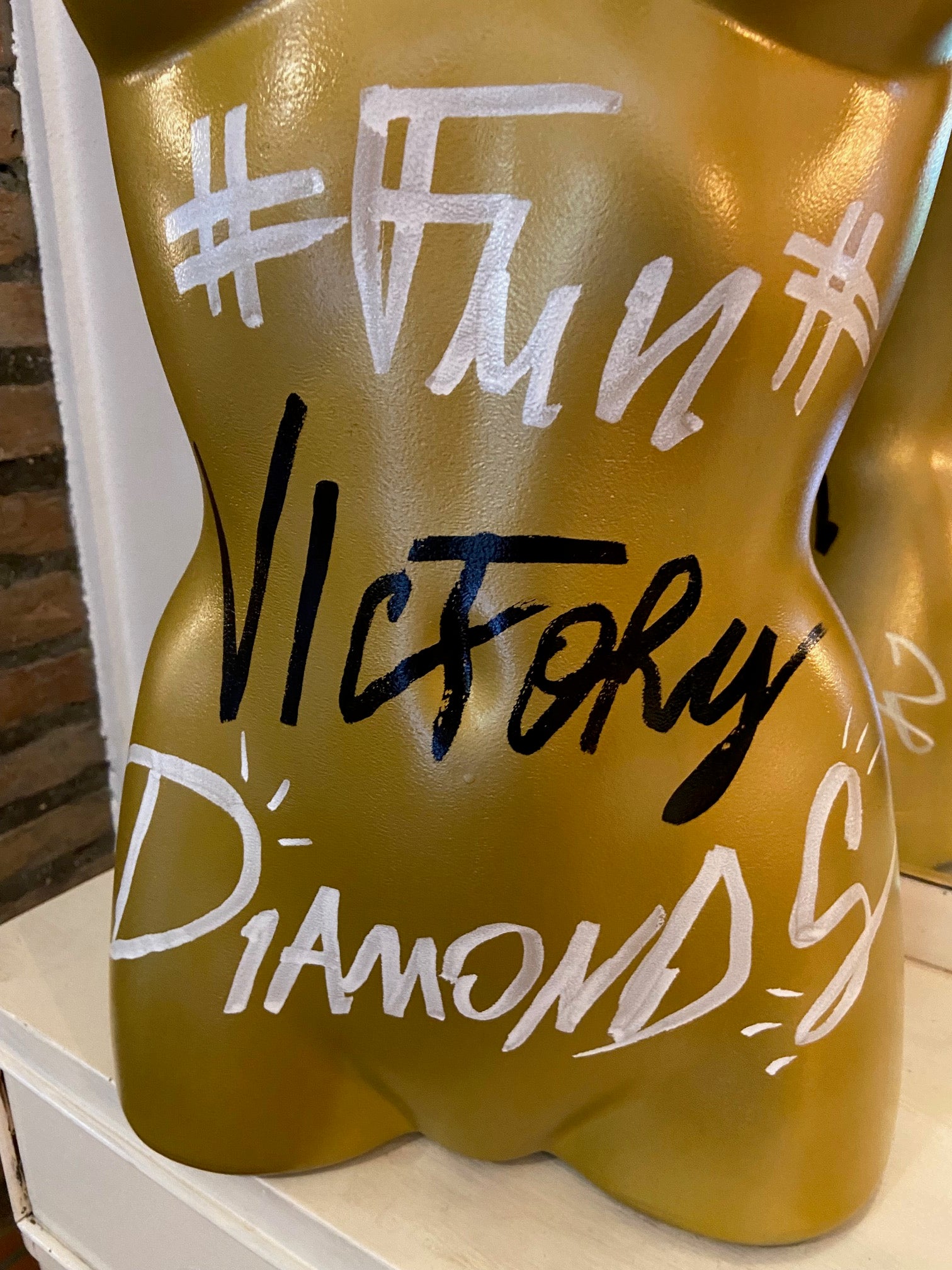 LADY REBEL (2024) - MAM POP ART STORE