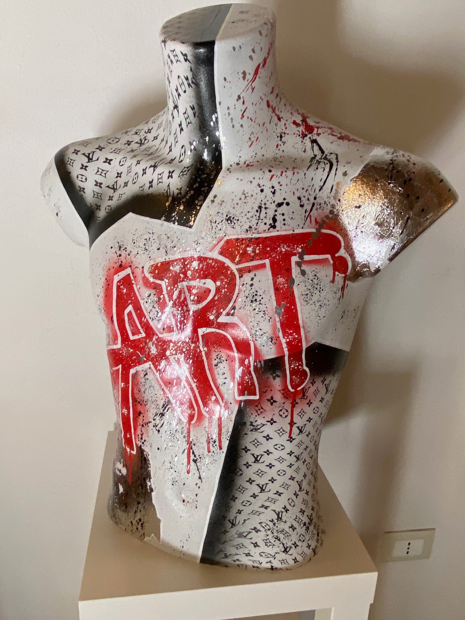 MR.ART (2025) - MAM POP ART STORE