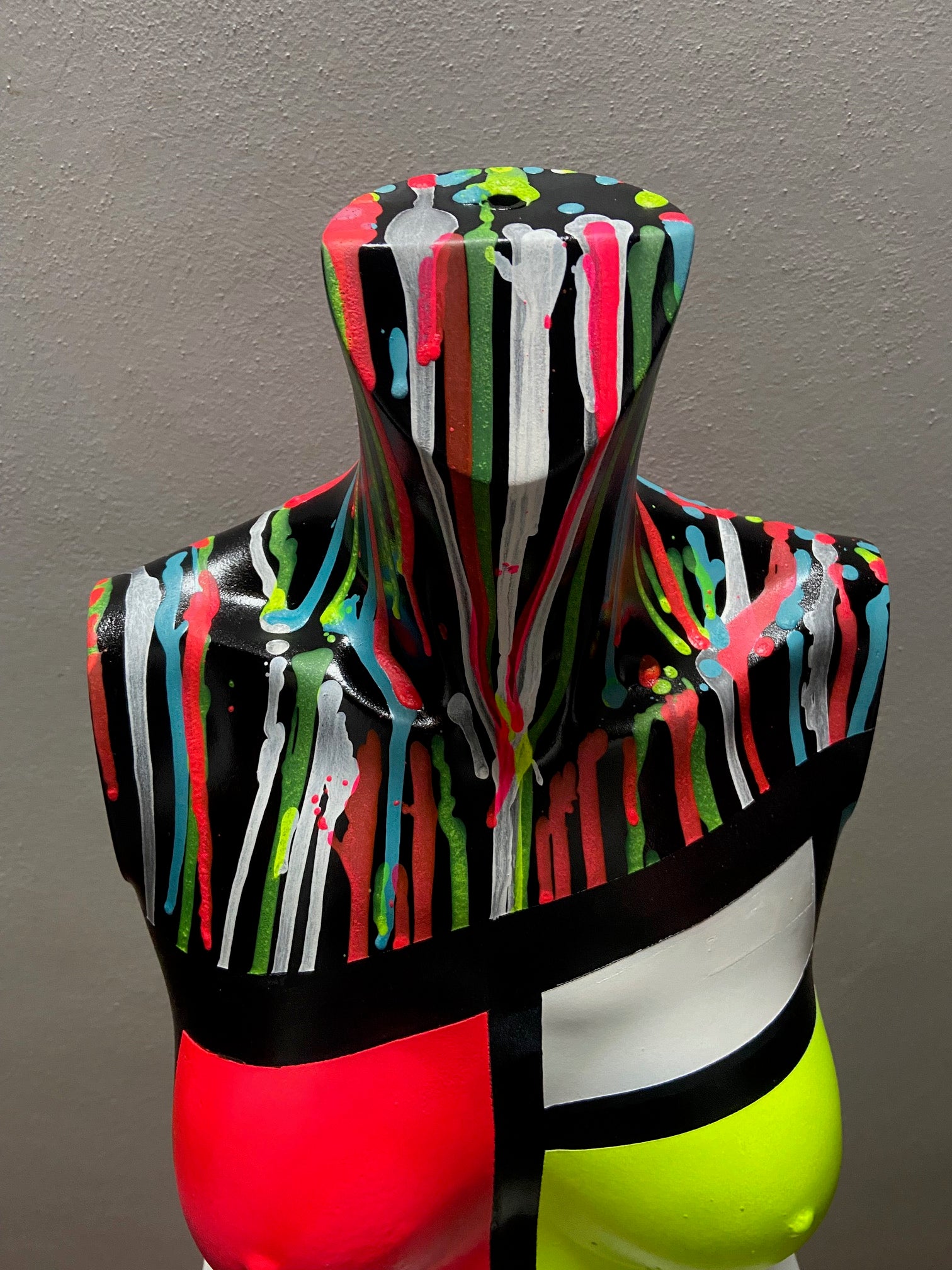 MISS MONDRIAN FLUO REVERSE (2025) MAM POP ART STORE